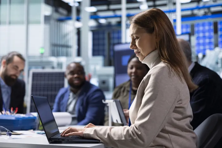 female cyber security